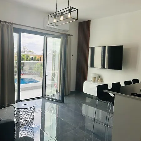 Ermis Sunset Apartment